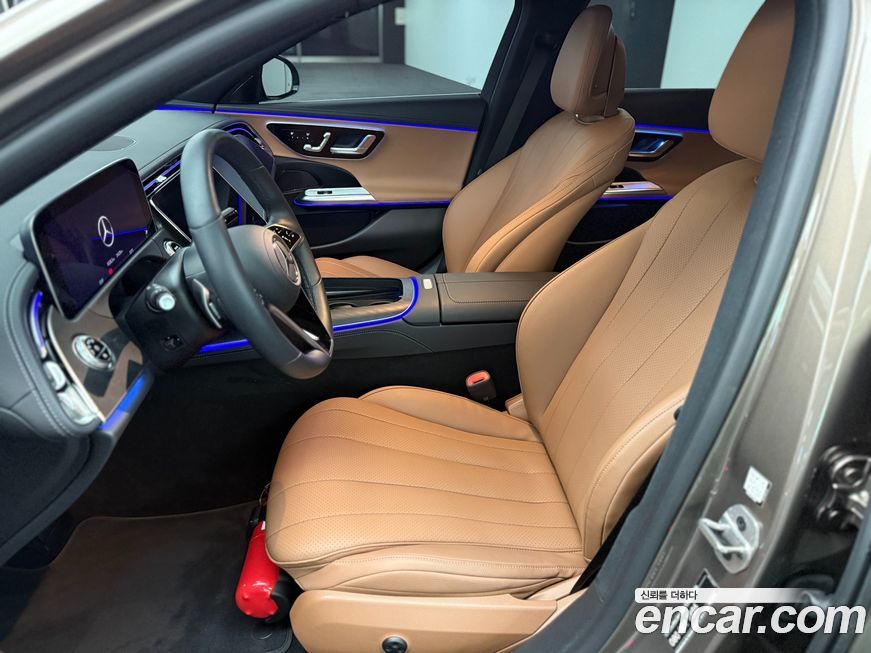 Mercedes-Benz E-Class 2025