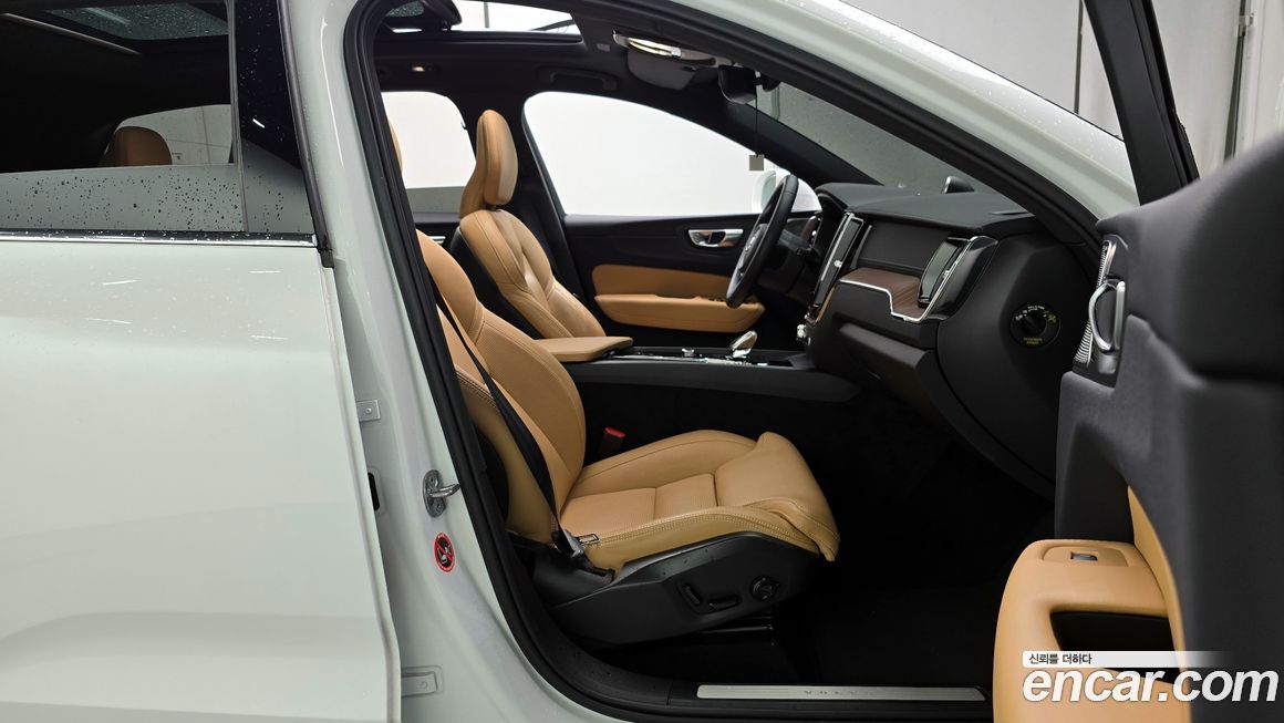 Volvo XC60 2024
