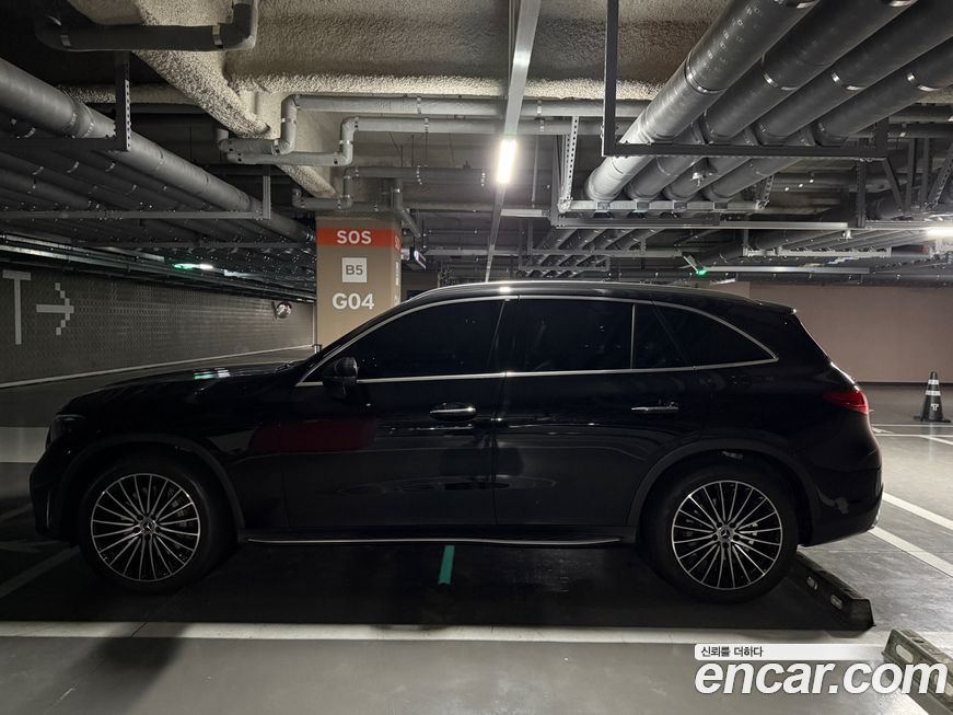 Mercedes-Benz GLC-Class 2023