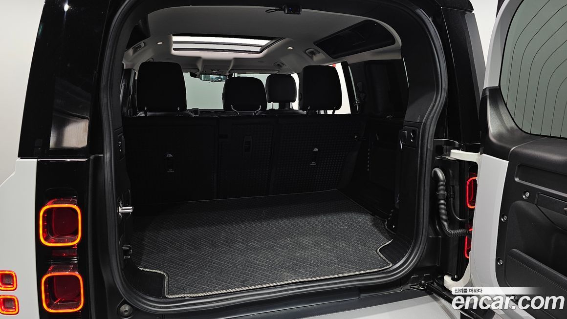 Land Rover Defender 2020