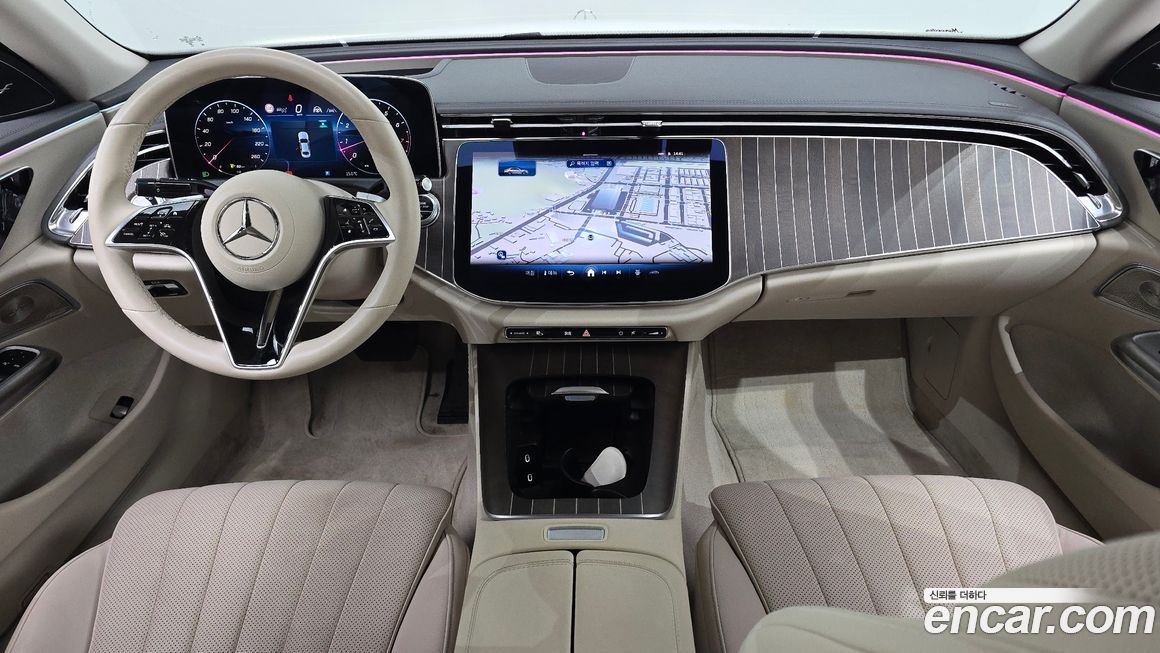 Mercedes-Benz E-Class 2024