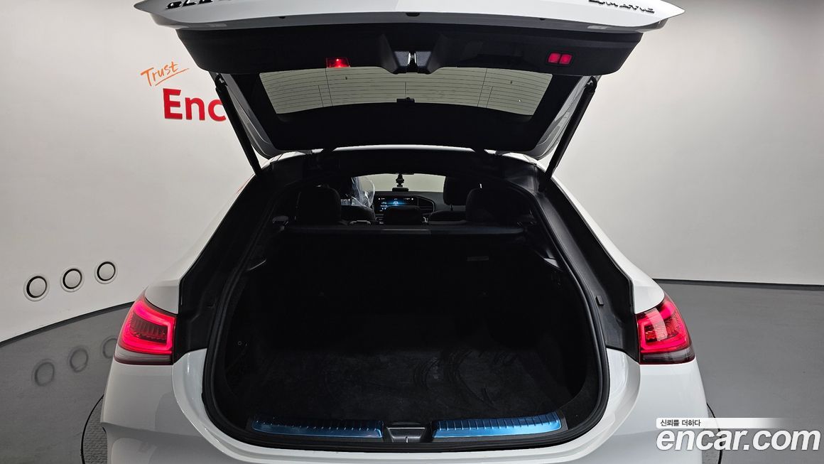 Mercedes-Benz GLE-Class 2021