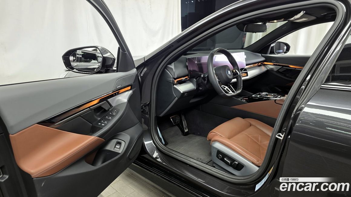 BMW i5 2024