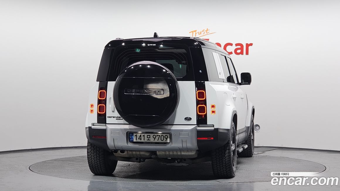 Land Rover Defender 2020
