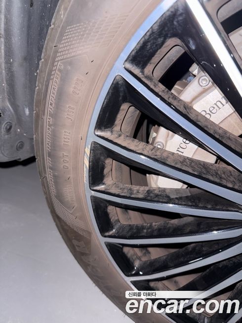 Mercedes-Benz GLC-Class 2023