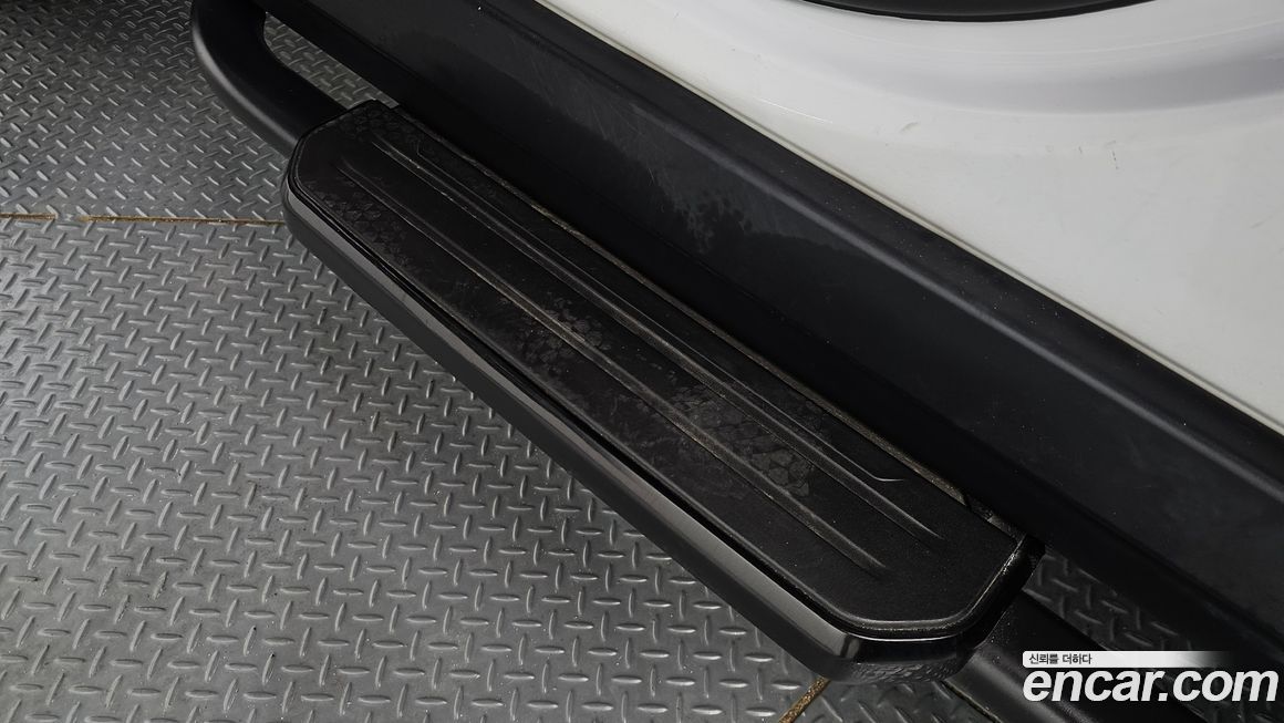 Land Rover Defender 2020