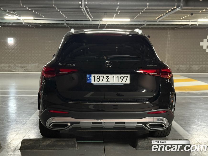 Mercedes-Benz GLC-Class 2023