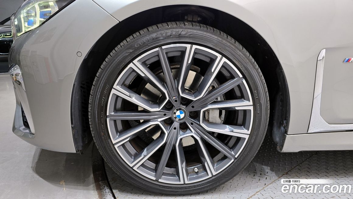 BMW 7-Series 2022