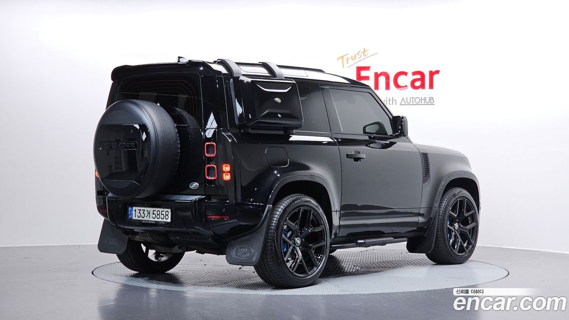 Land Rover Defender 2022