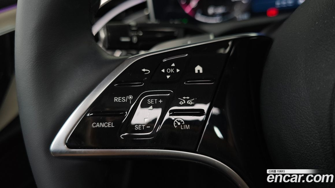 Mercedes-Benz E-Class 2025