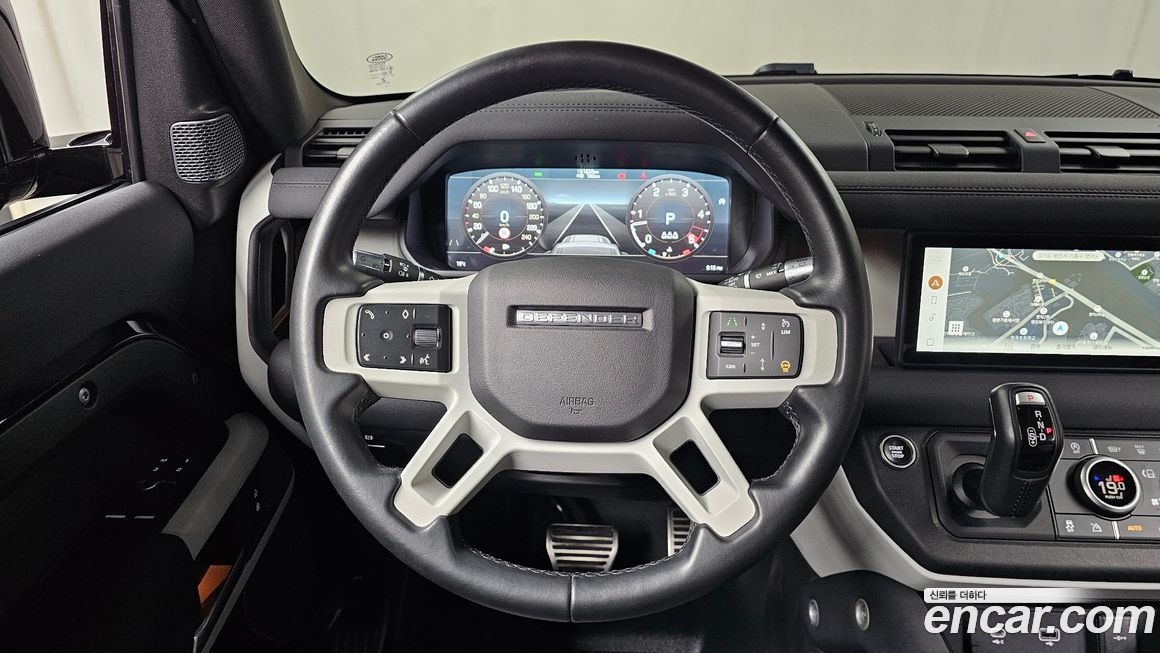Land Rover Defender 2022