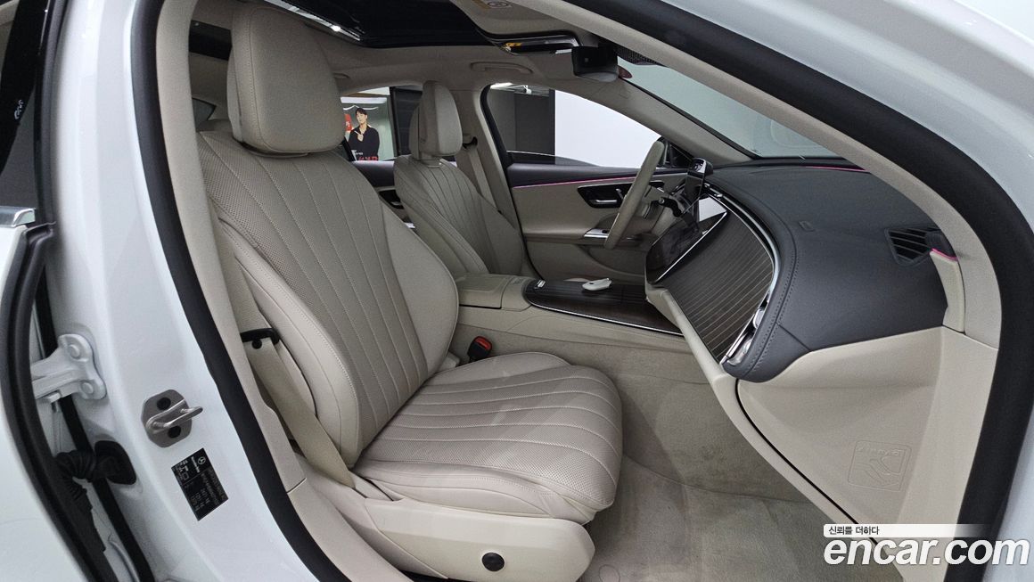 Mercedes-Benz E-Class 2024