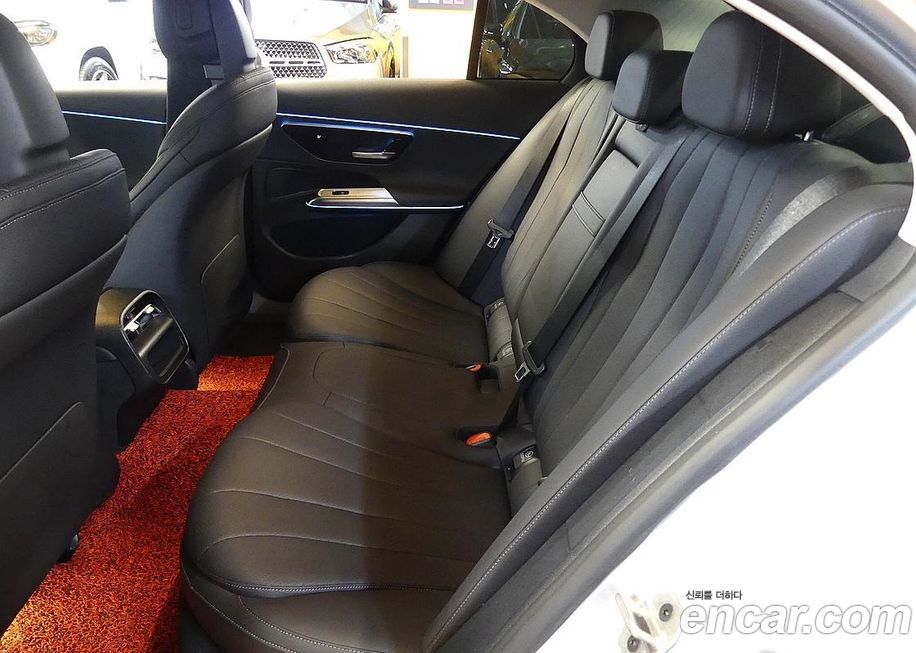 Mercedes-Benz E-Class 2024