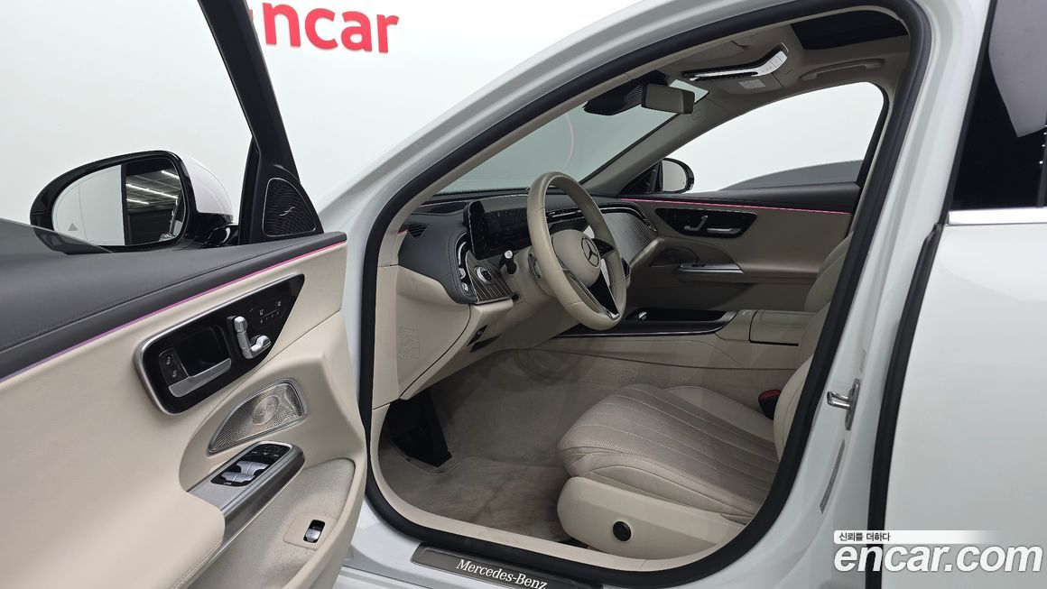 Mercedes-Benz E-Class 2024