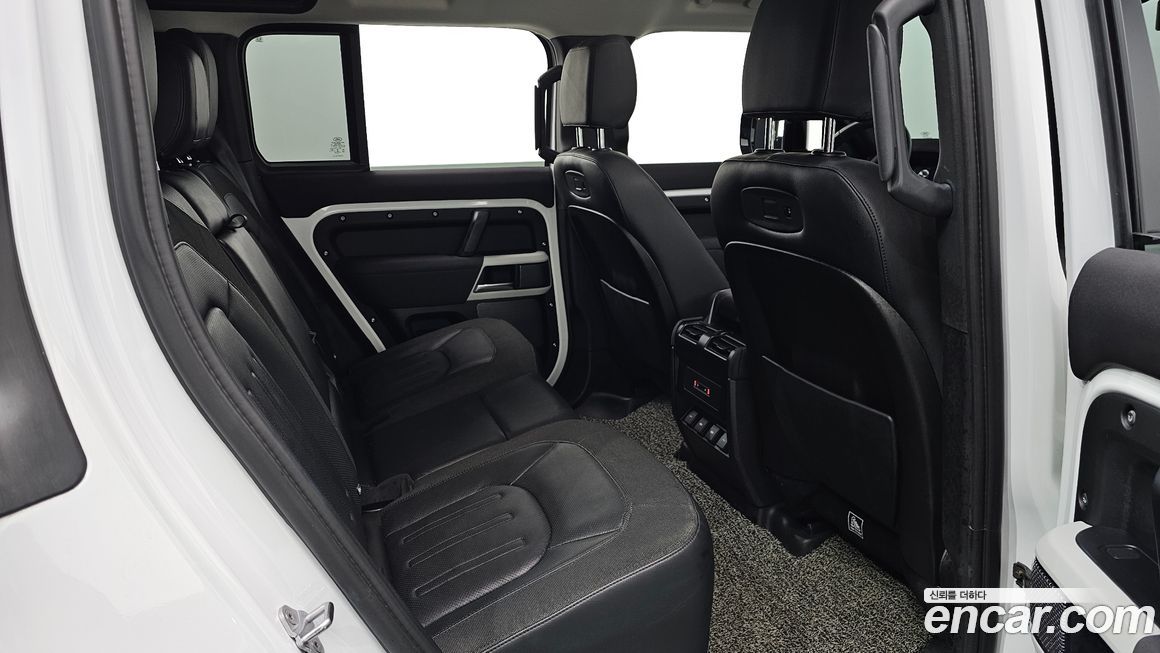 Land Rover Defender 2020
