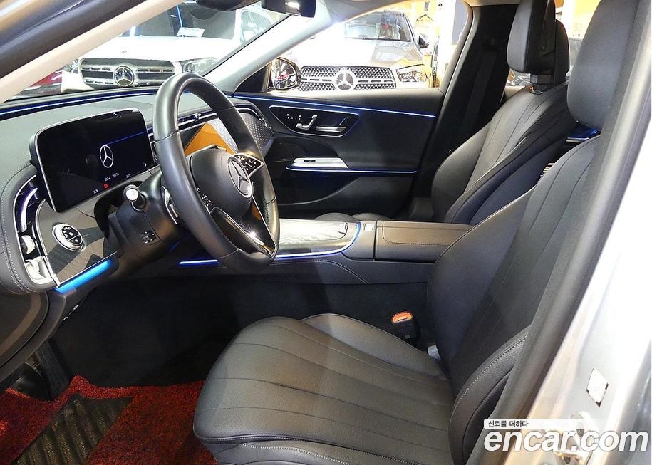 Mercedes-Benz E-Class 2024