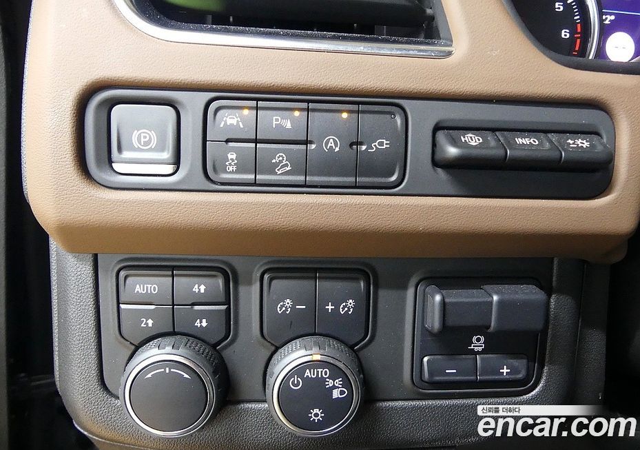 Chevrolet Surburban 2021