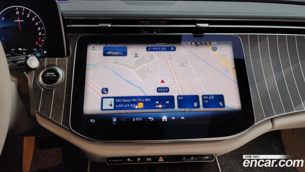 Mercedes-Benz E-Class 2025