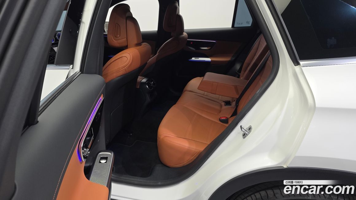 Mercedes-Benz GLC-Class 2026