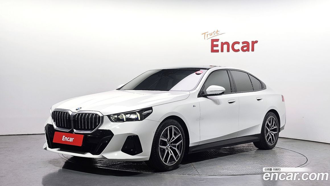 BMW 5-Series 2025
