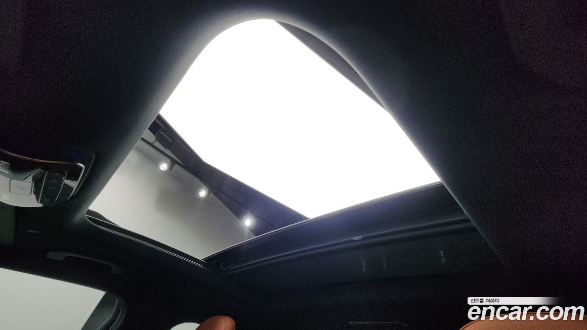 Mercedes-Benz GLC-Class 2025