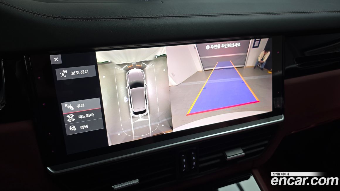 Porsche Cayenne 2021