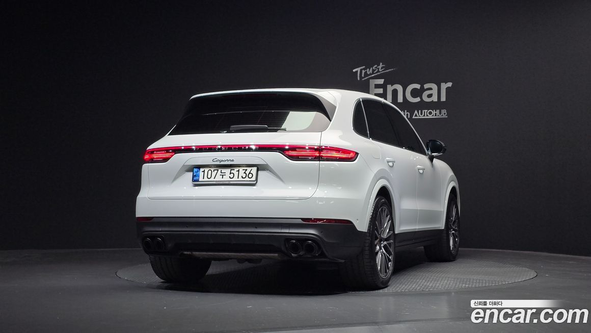 Porsche Cayenne 2021