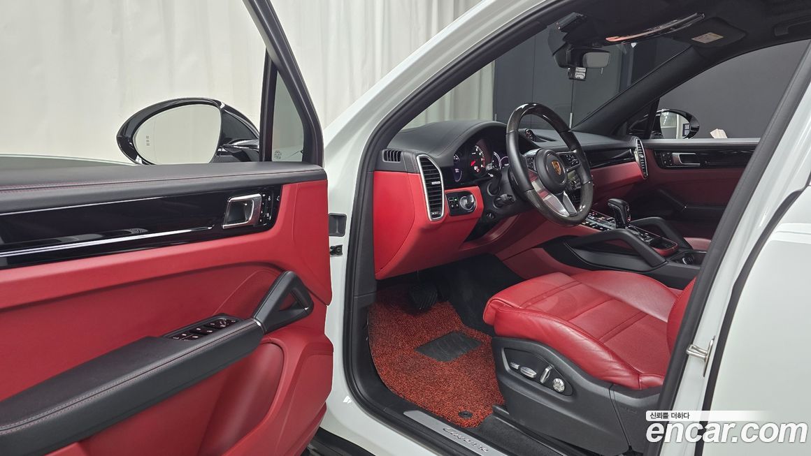 Porsche Cayenne 2021