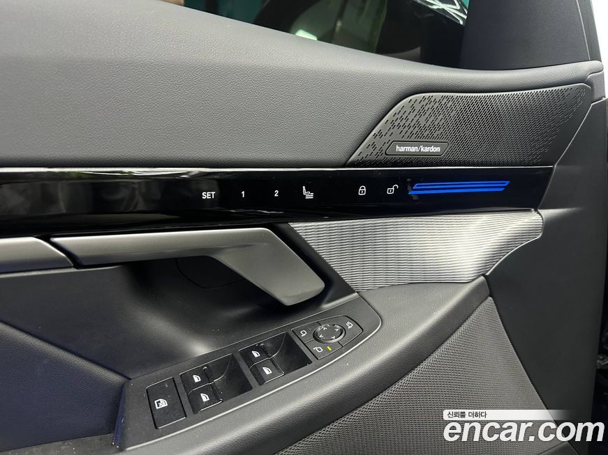 BMW 5-Series 2024