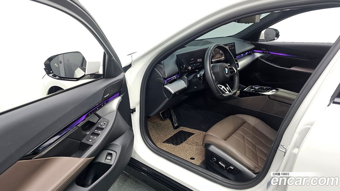 BMW 5-Series 2025