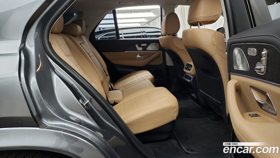 Mercedes-Benz GLE-Class 2025