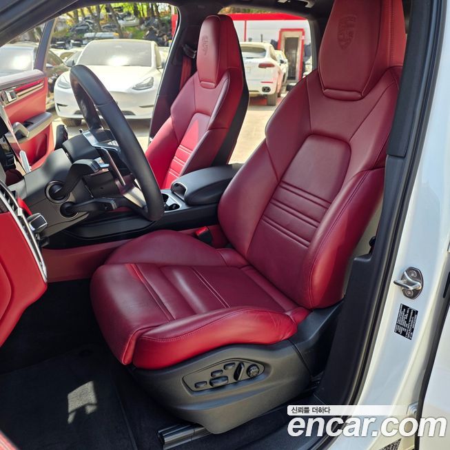 Porsche Cayenne 2023