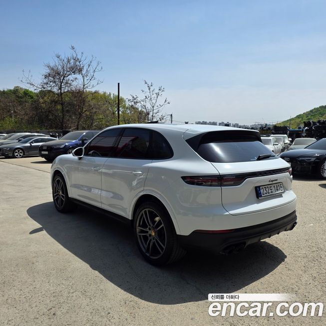 Porsche Cayenne 2023