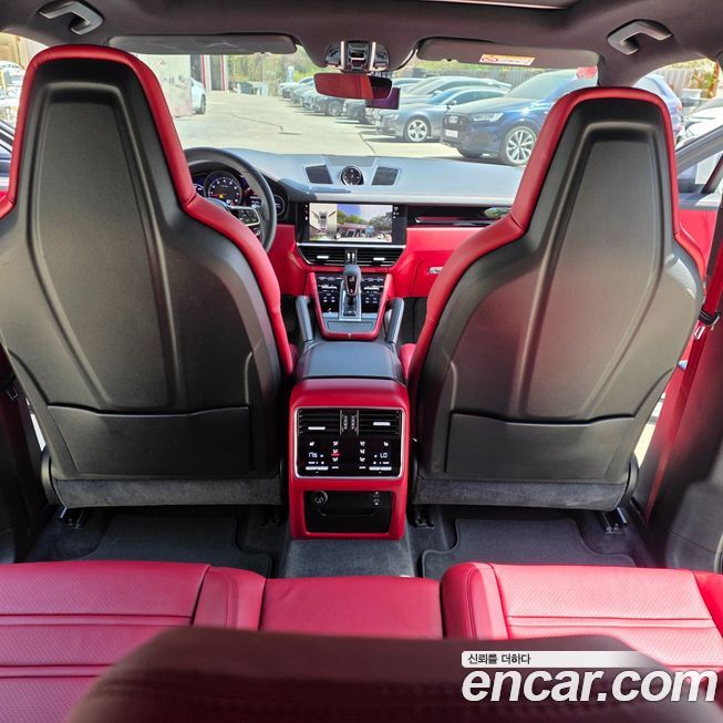 Porsche Cayenne 2023