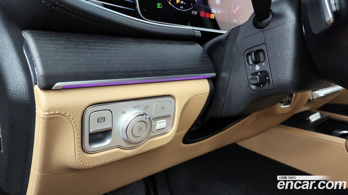 Mercedes-Benz GLE-Class 2025