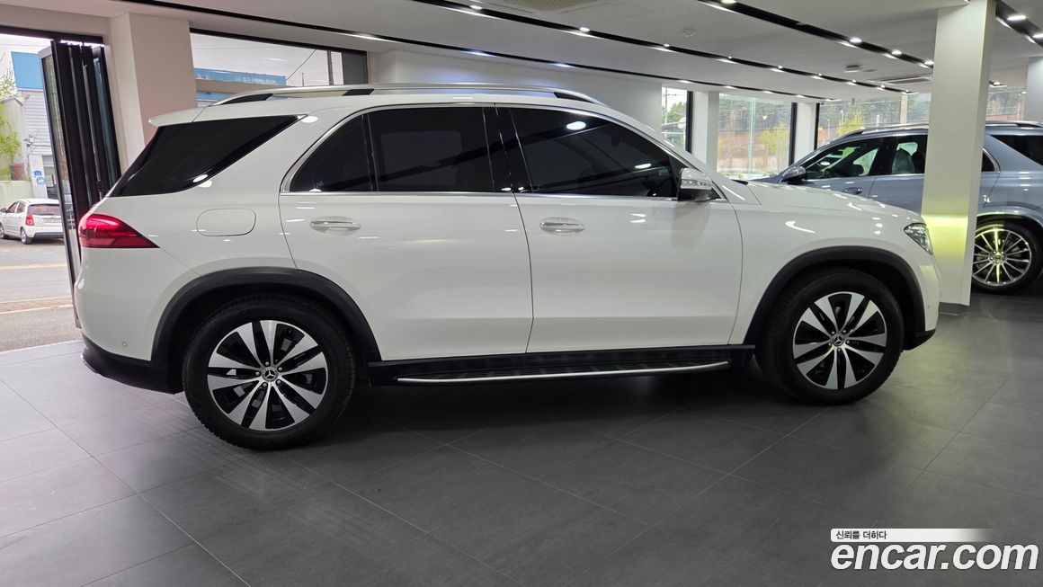 Mercedes-Benz GLE-Class 2024