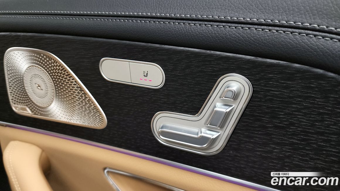 Mercedes-Benz GLE-Class 2025