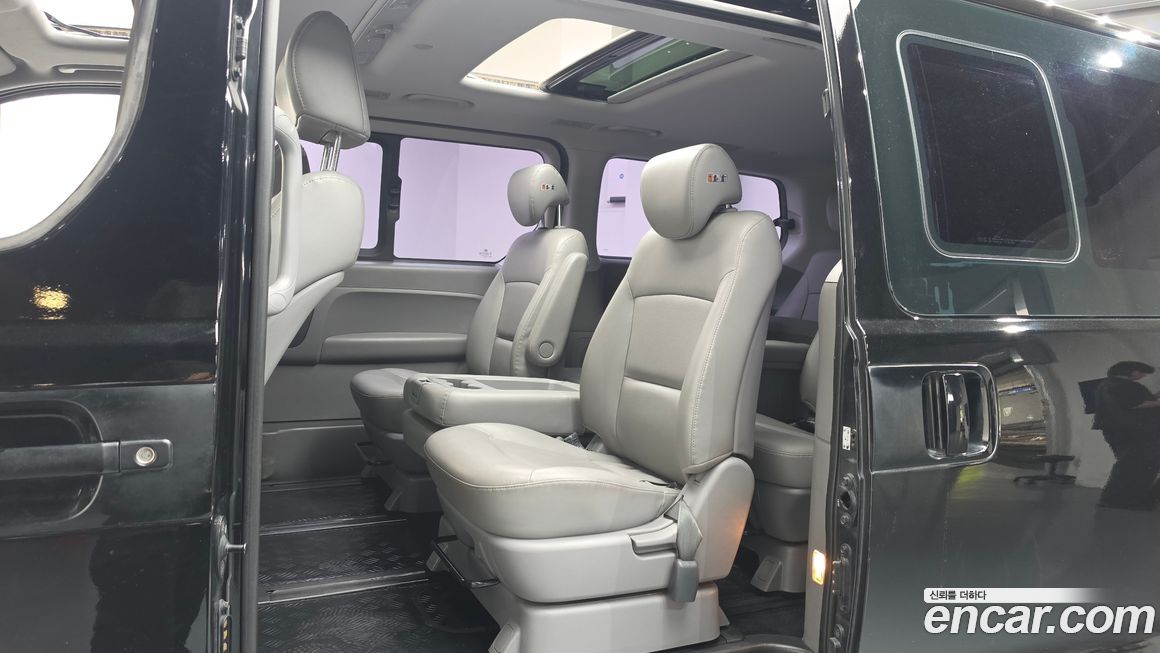 Hyundai Starex 2016