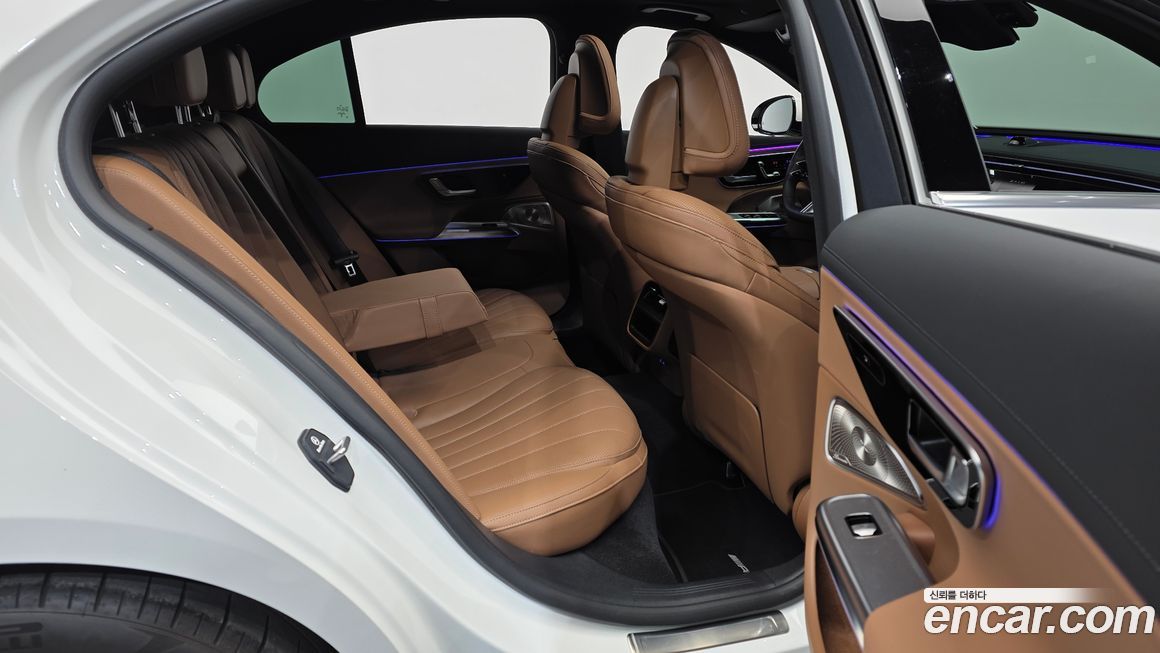 Mercedes-Benz E-Class 2025