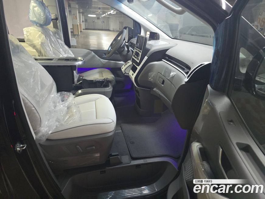 Hyundai Staria 2025