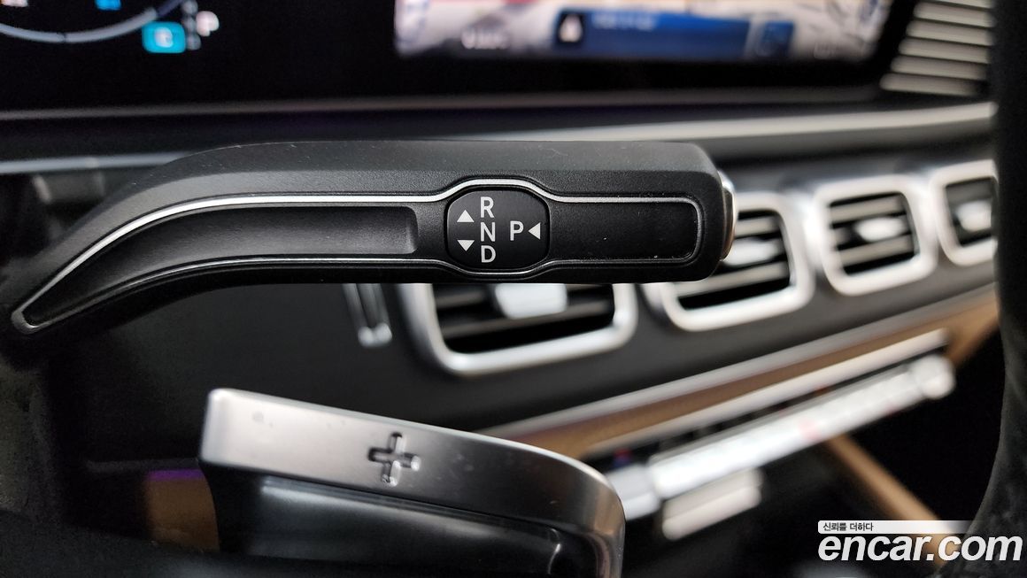 Mercedes-Benz GLE-Class 2025