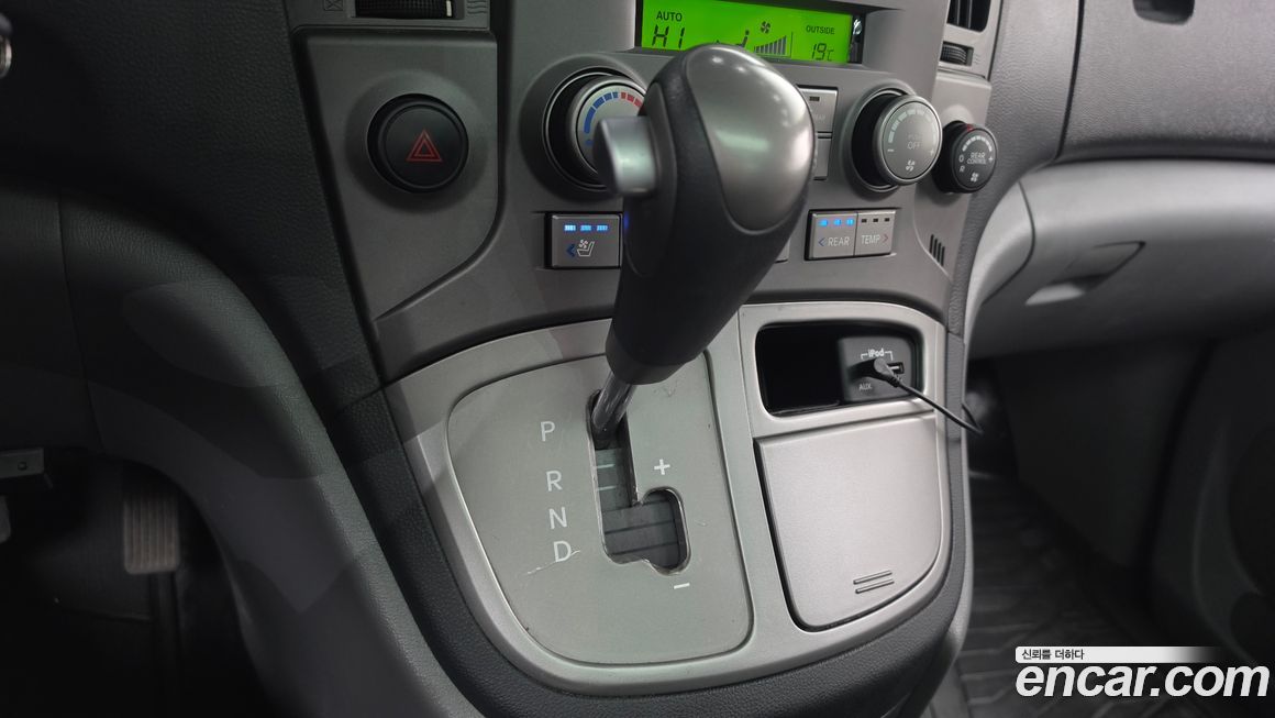Hyundai Starex 2016