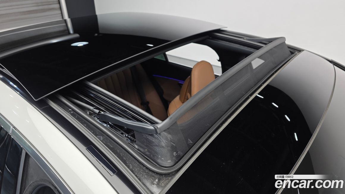 Mercedes-Benz E-Class 2025