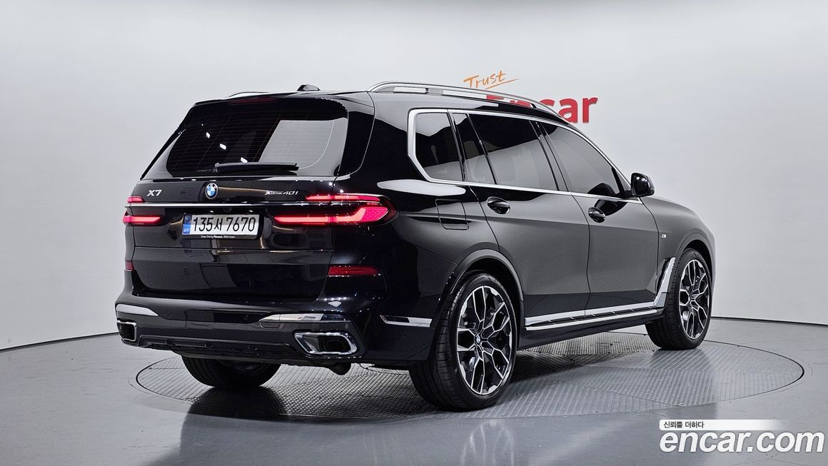 BMW X7 2025
