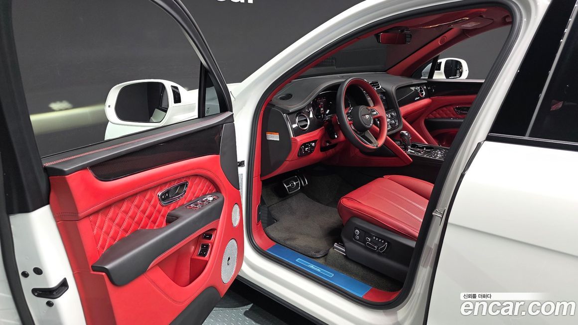 Bentley Bentayga 2023