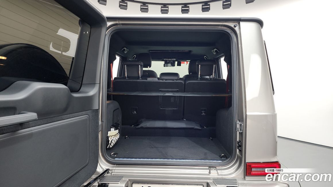 Mercedes-Benz G-Class 2024