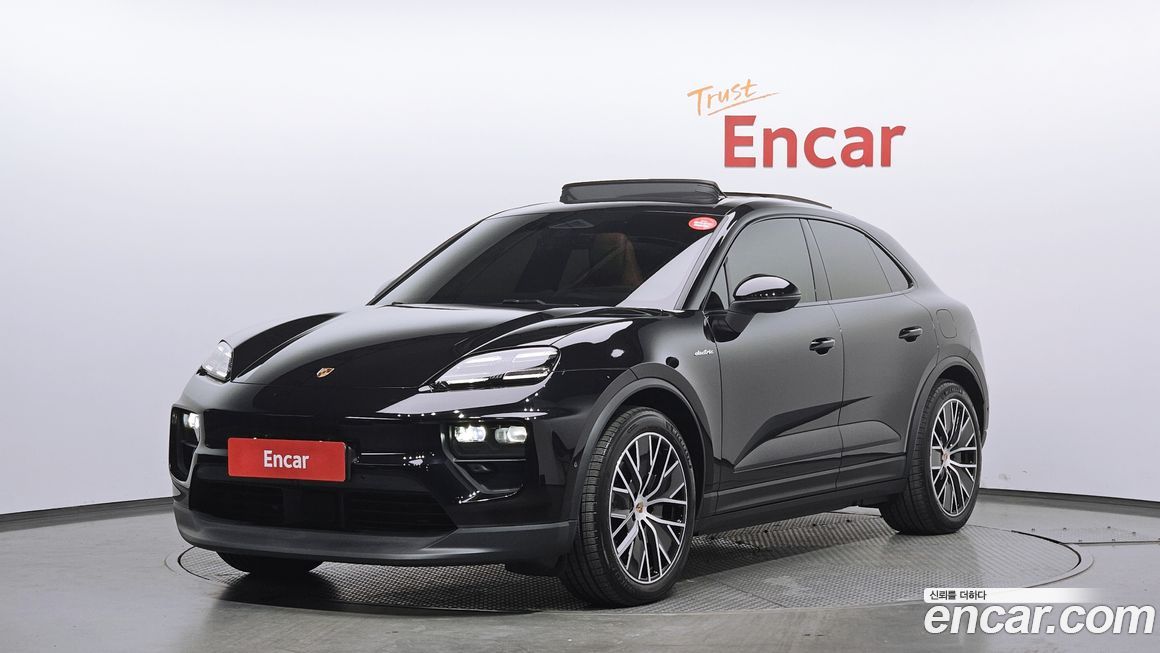 Porsche Macan 2025