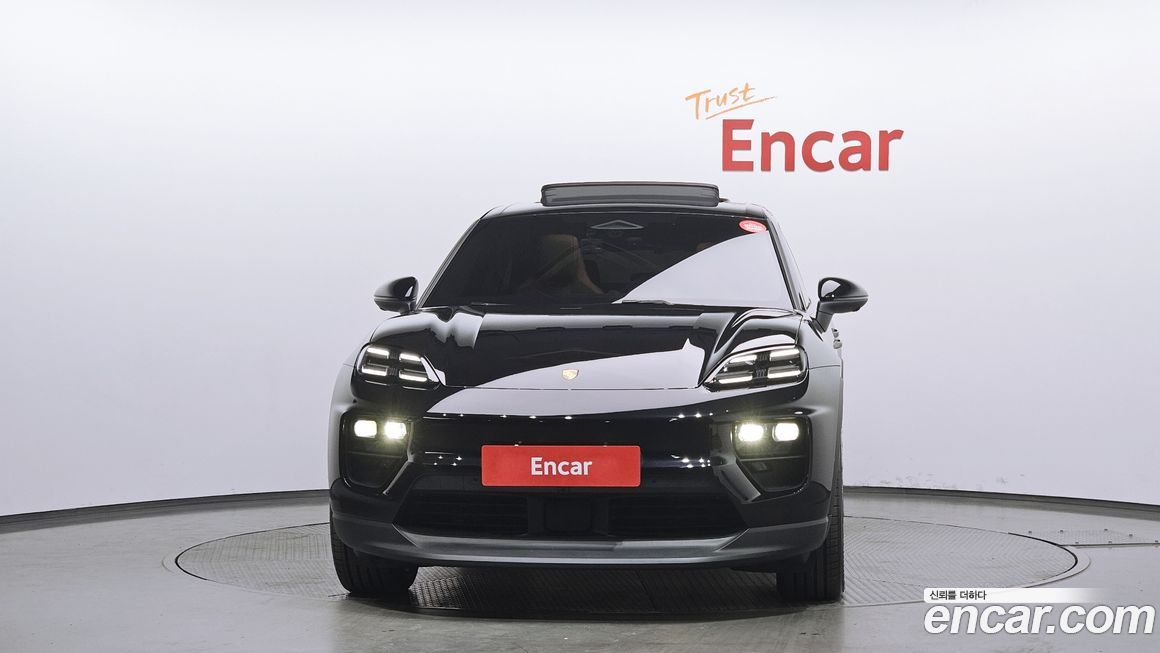 Porsche Macan 2025