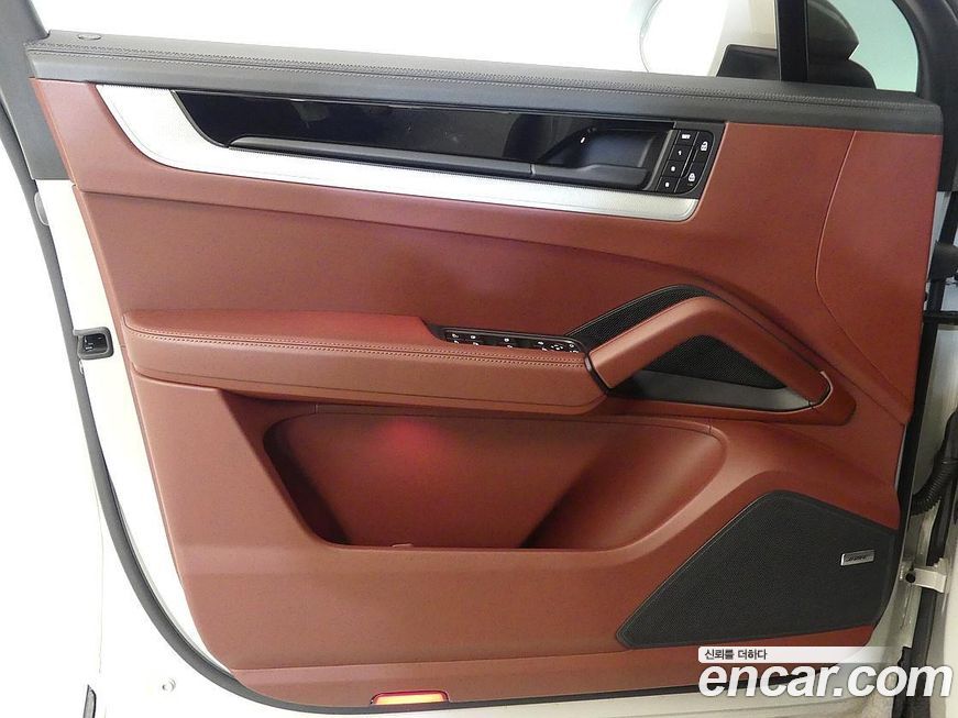 Porsche Cayenne 2024