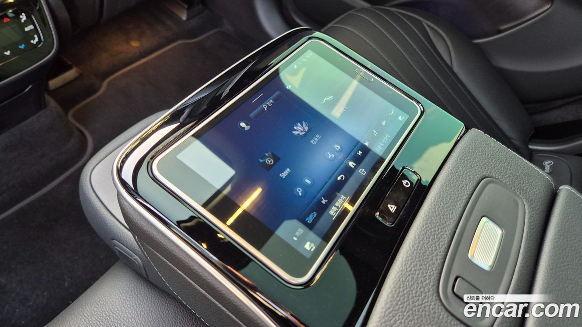 Mercedes-Benz EQS 2023